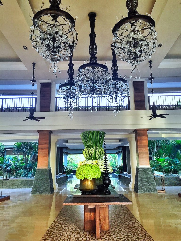 st.regis bali lobby