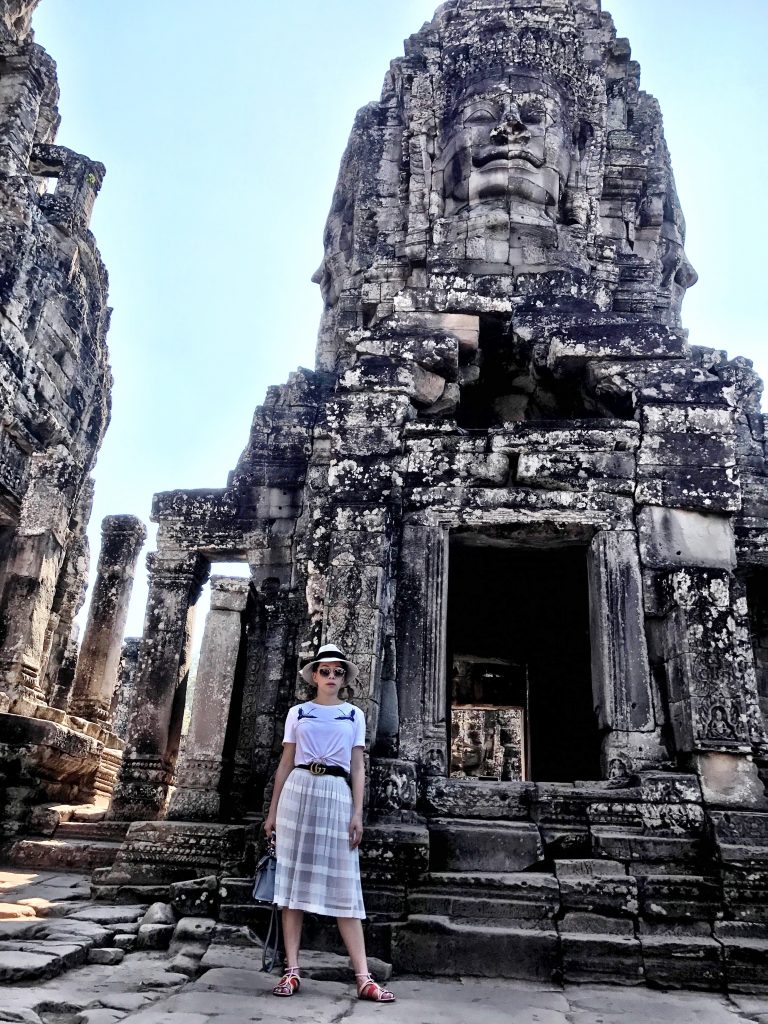 Angkor wat siem reap cambodia statue