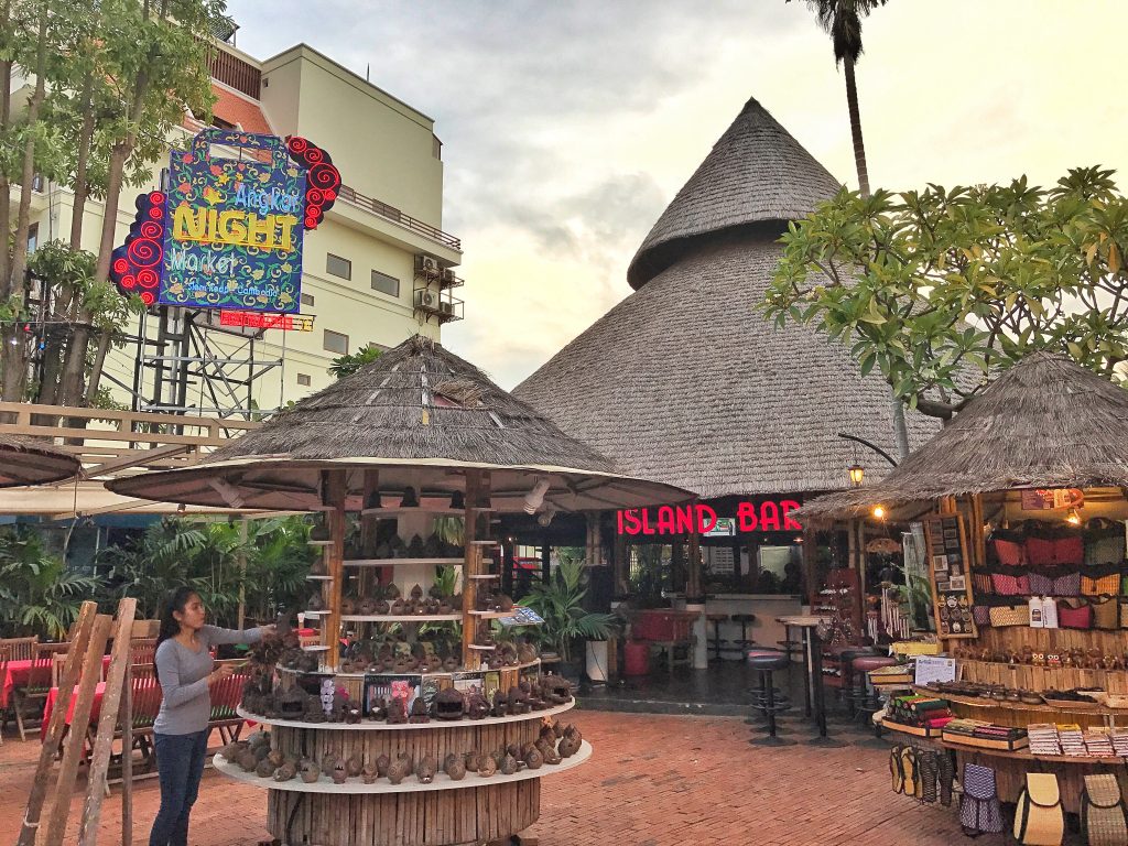 angkor night market siem reap