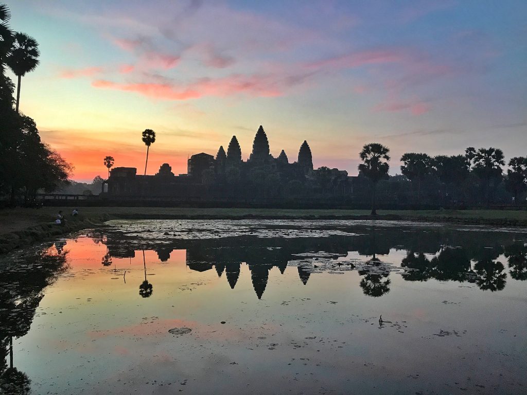 sunrise angkor wat siem reap cambodia